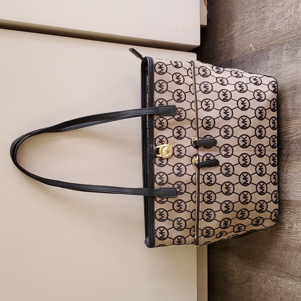 Ladies Michael Kors Black MK Cloth & Leather Handbag Purse